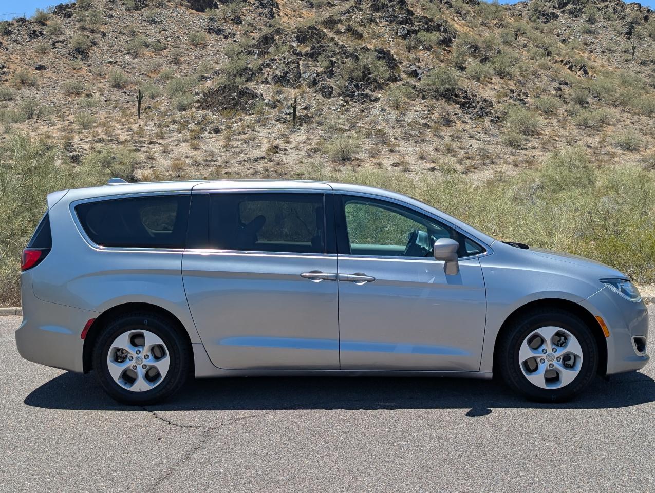 Chrysler Pacifica Hybrid Touring Plus 2018