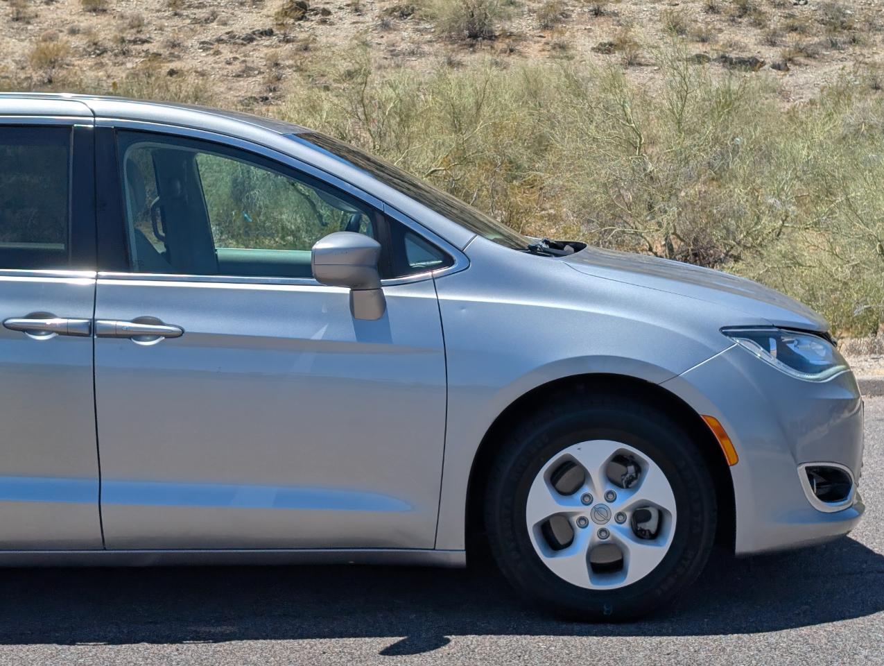 Chrysler Pacifica Hybrid Touring Plus 2018