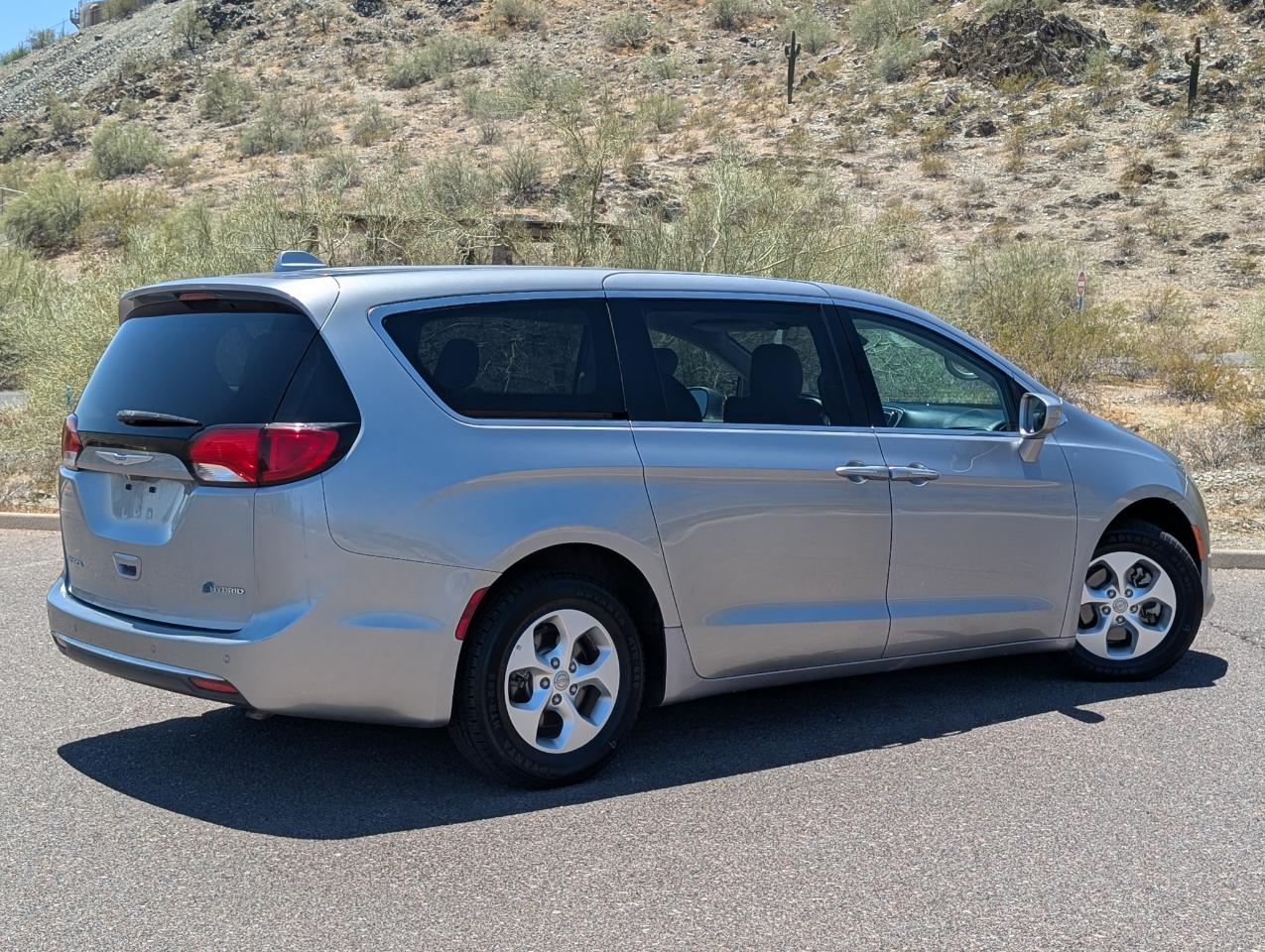 Chrysler Pacifica Hybrid Touring Plus 2018