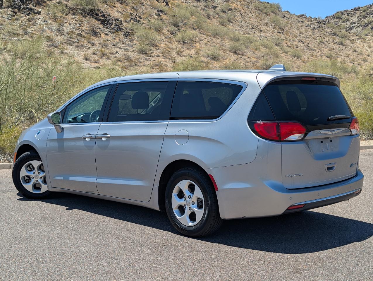 Chrysler Pacifica Hybrid Touring Plus 2018