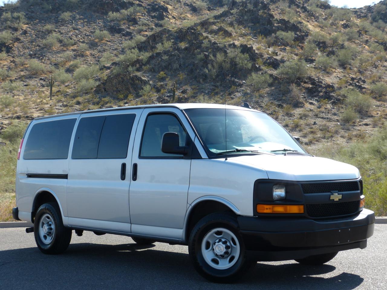 Chevrolet Express LS 2500 2017