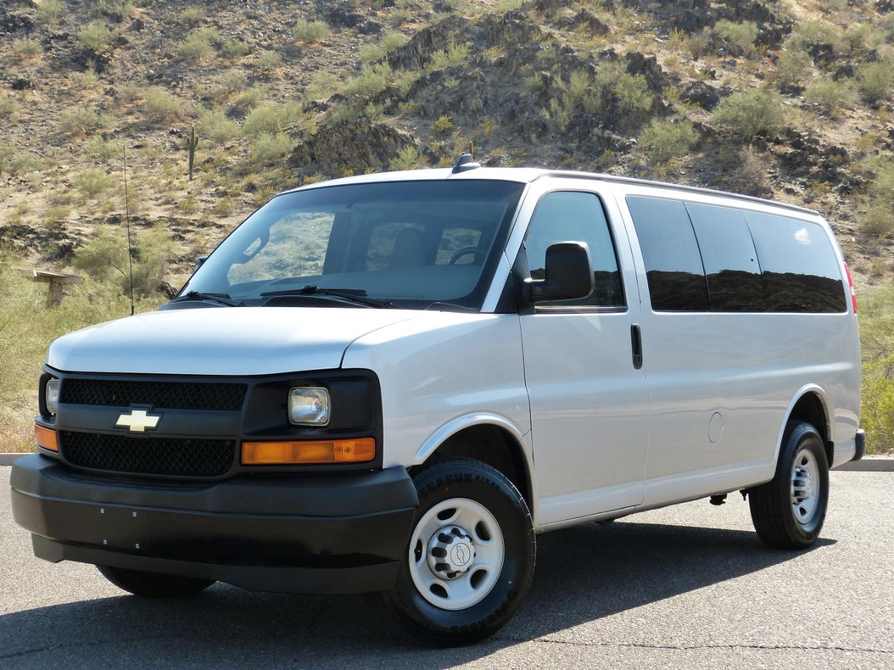 Chevrolet Express LS 2500 2017