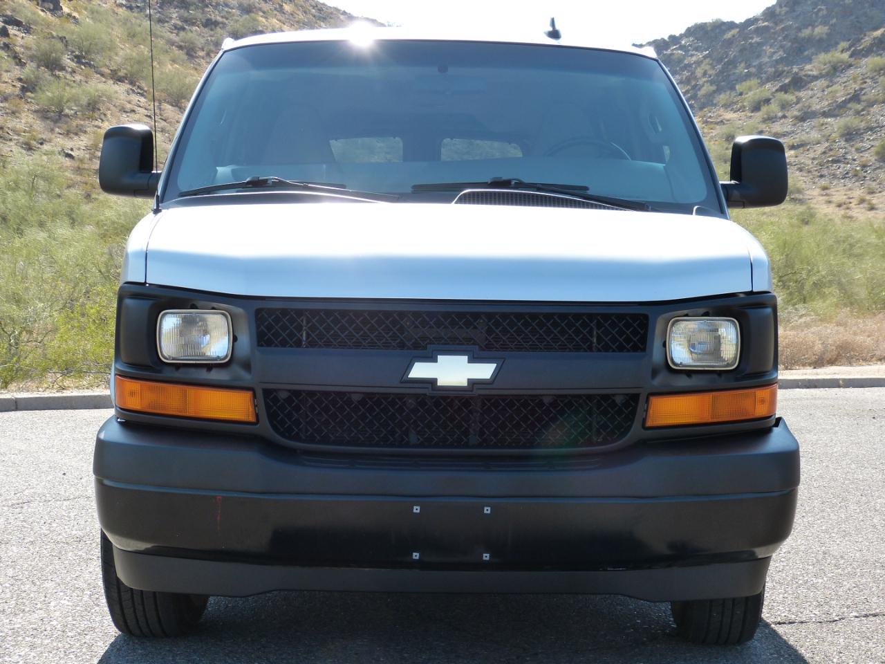 Chevrolet Express LS 2500 2017