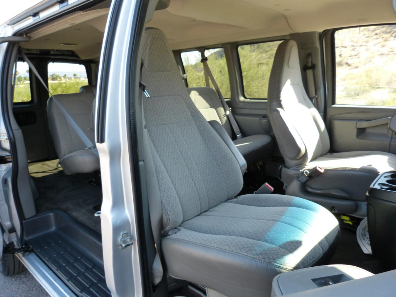 Chevrolet Express LS 2500 2017