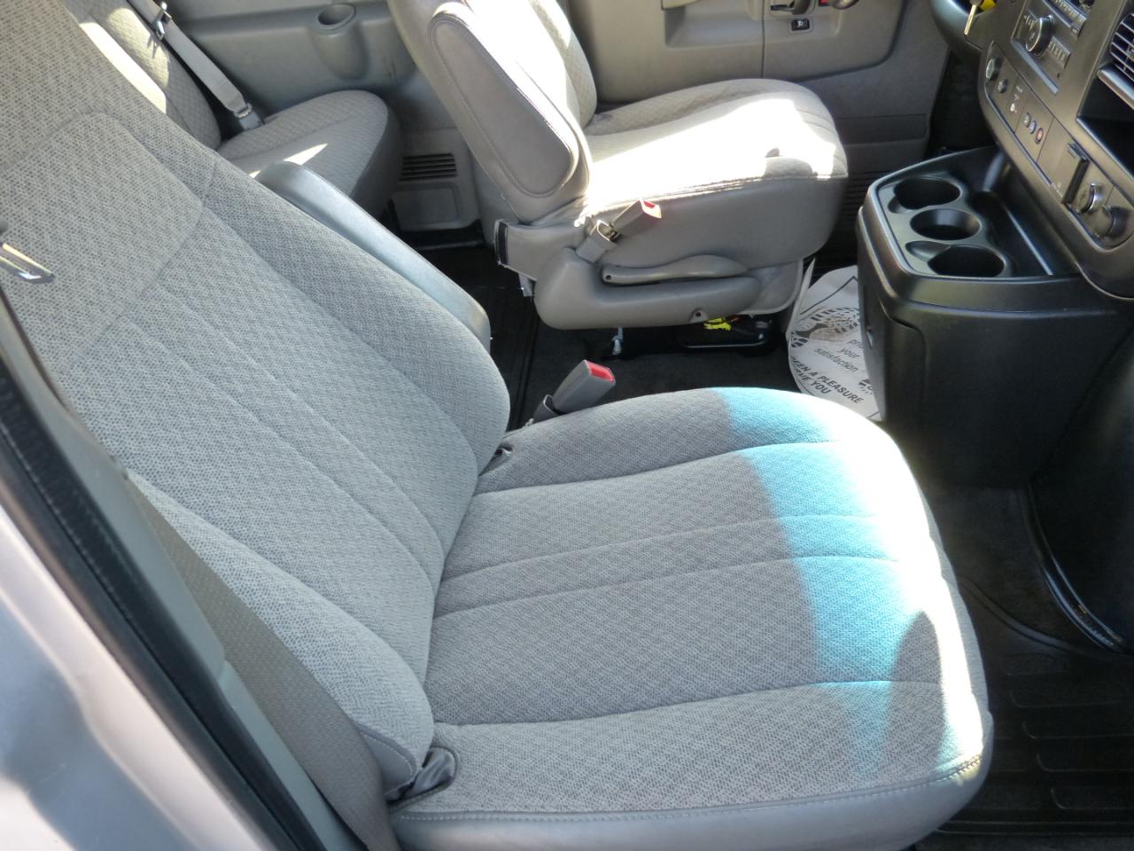 Chevrolet Express LS 2500 2017