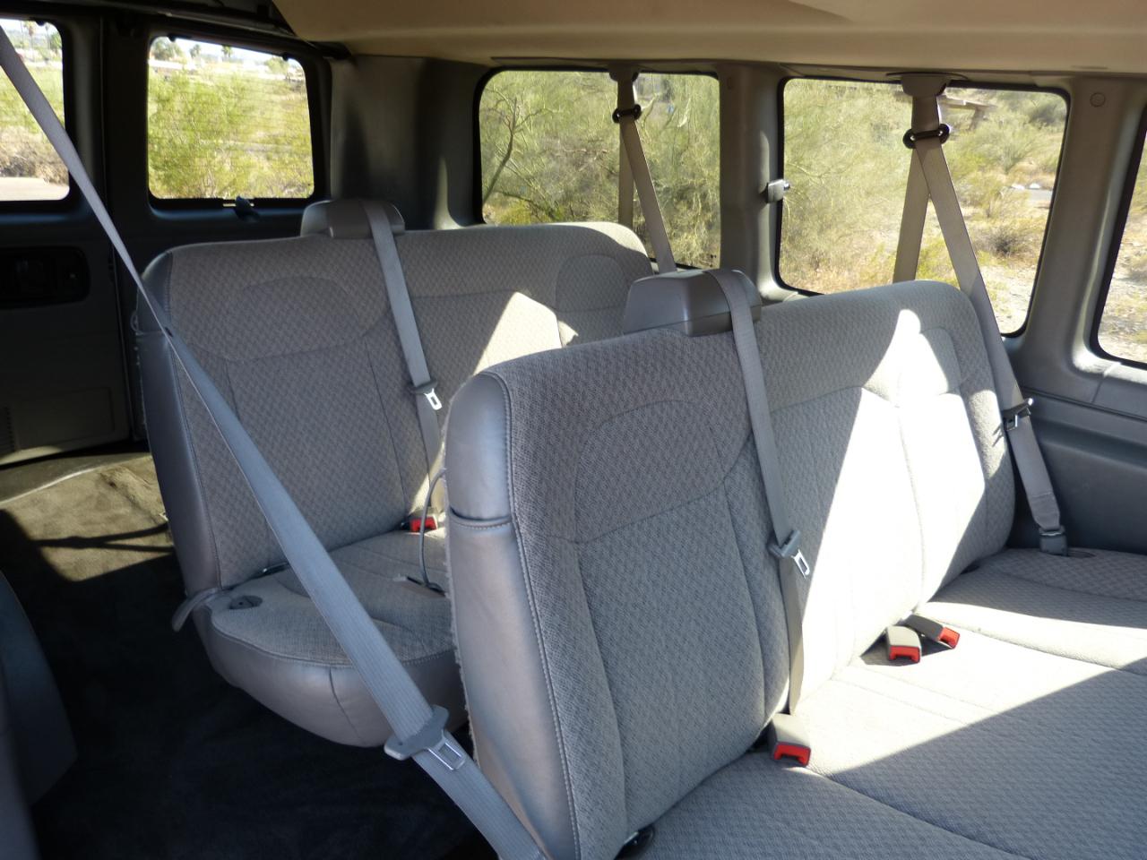 Chevrolet Express LS 2500 2017