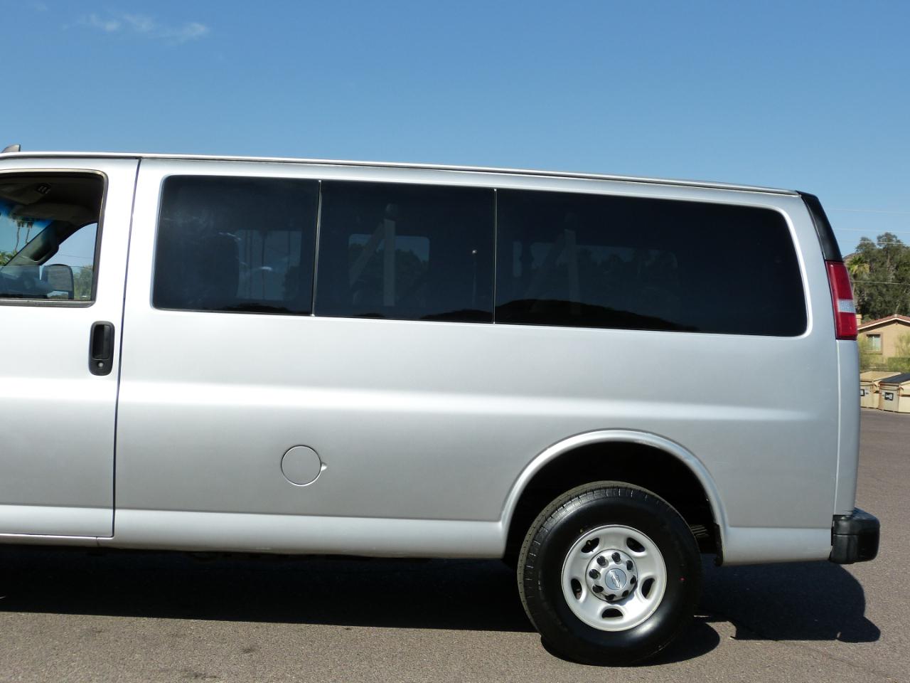 Chevrolet Express LS 2500 2017