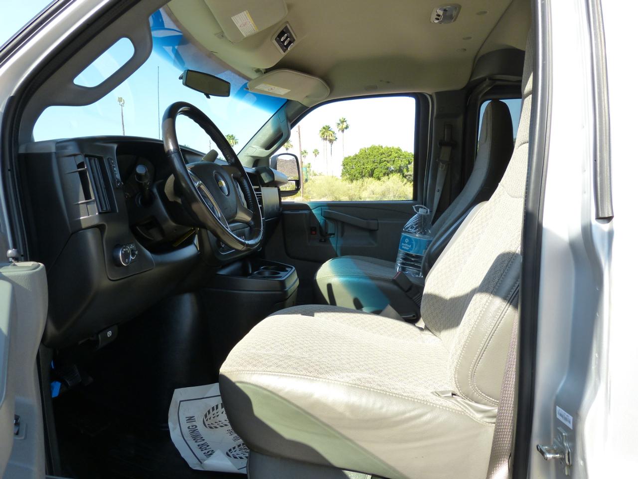 Chevrolet Express LS 2500 2017