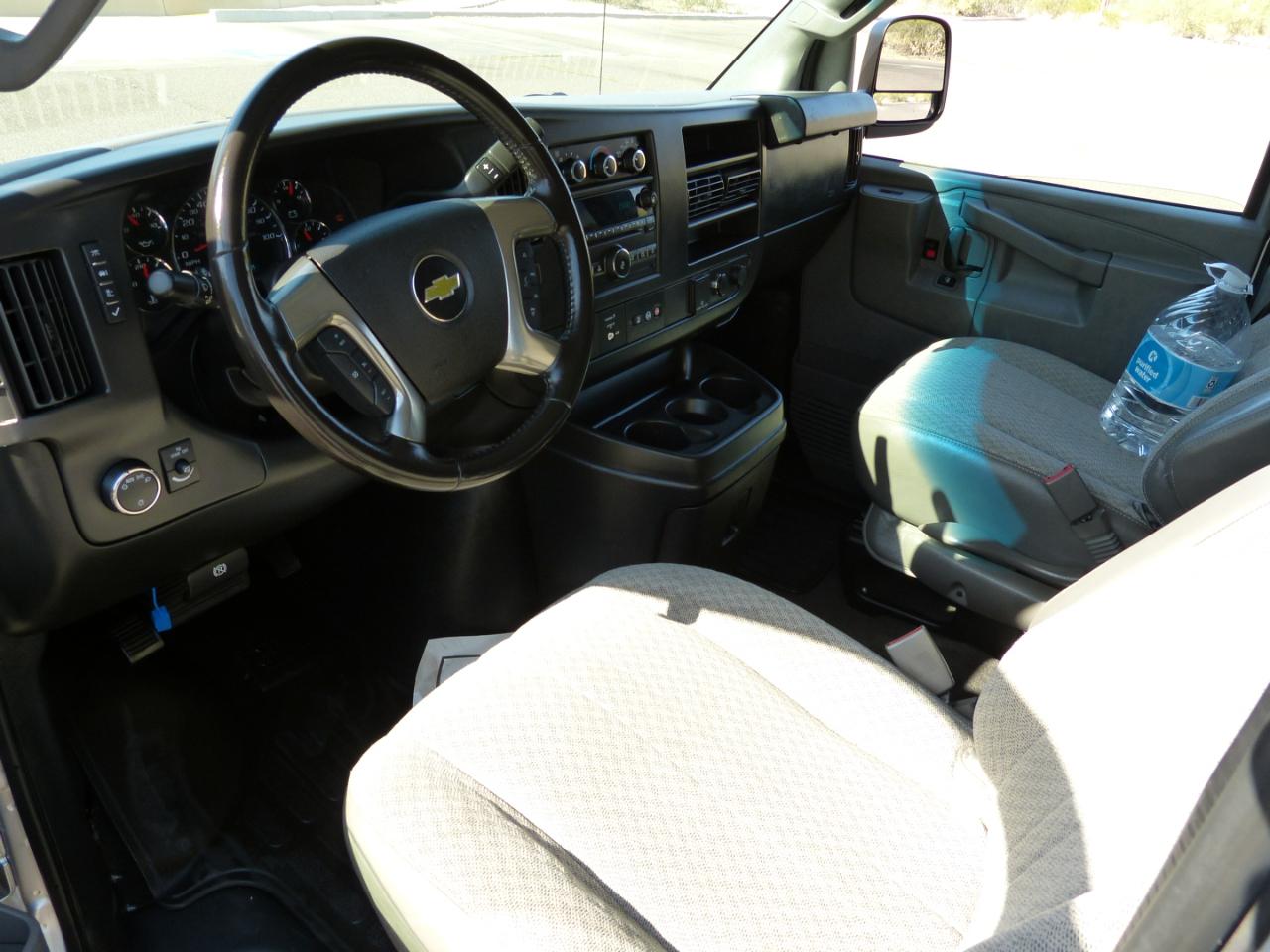 Chevrolet Express LS 2500 2017