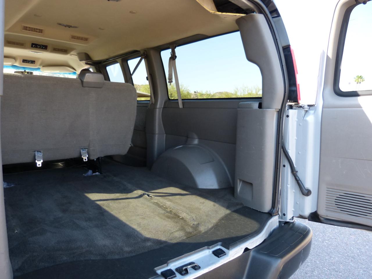 Chevrolet Express LS 2500 2017