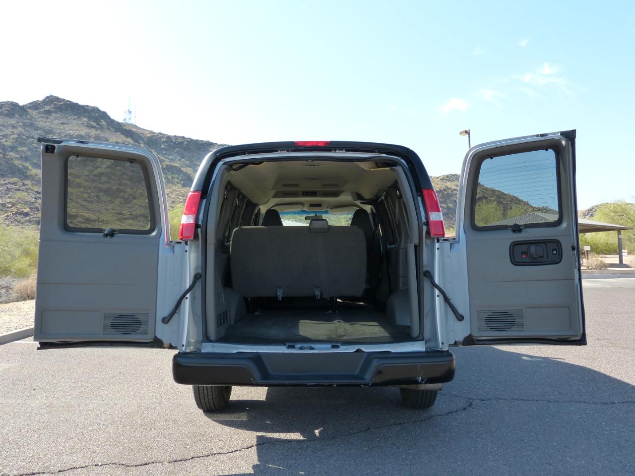 Chevrolet Express LS 2500 2017