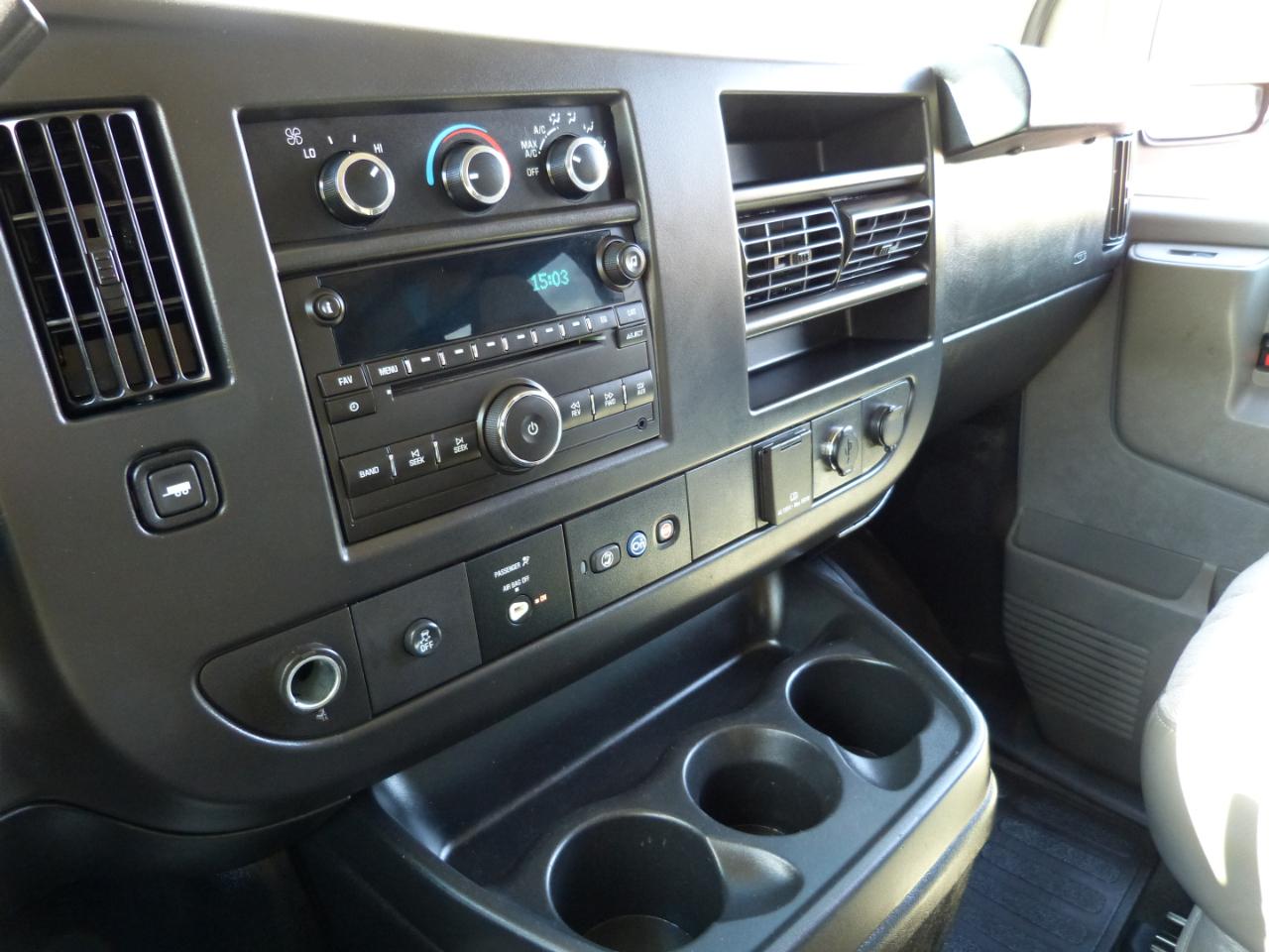 Chevrolet Express LS 2500 2017