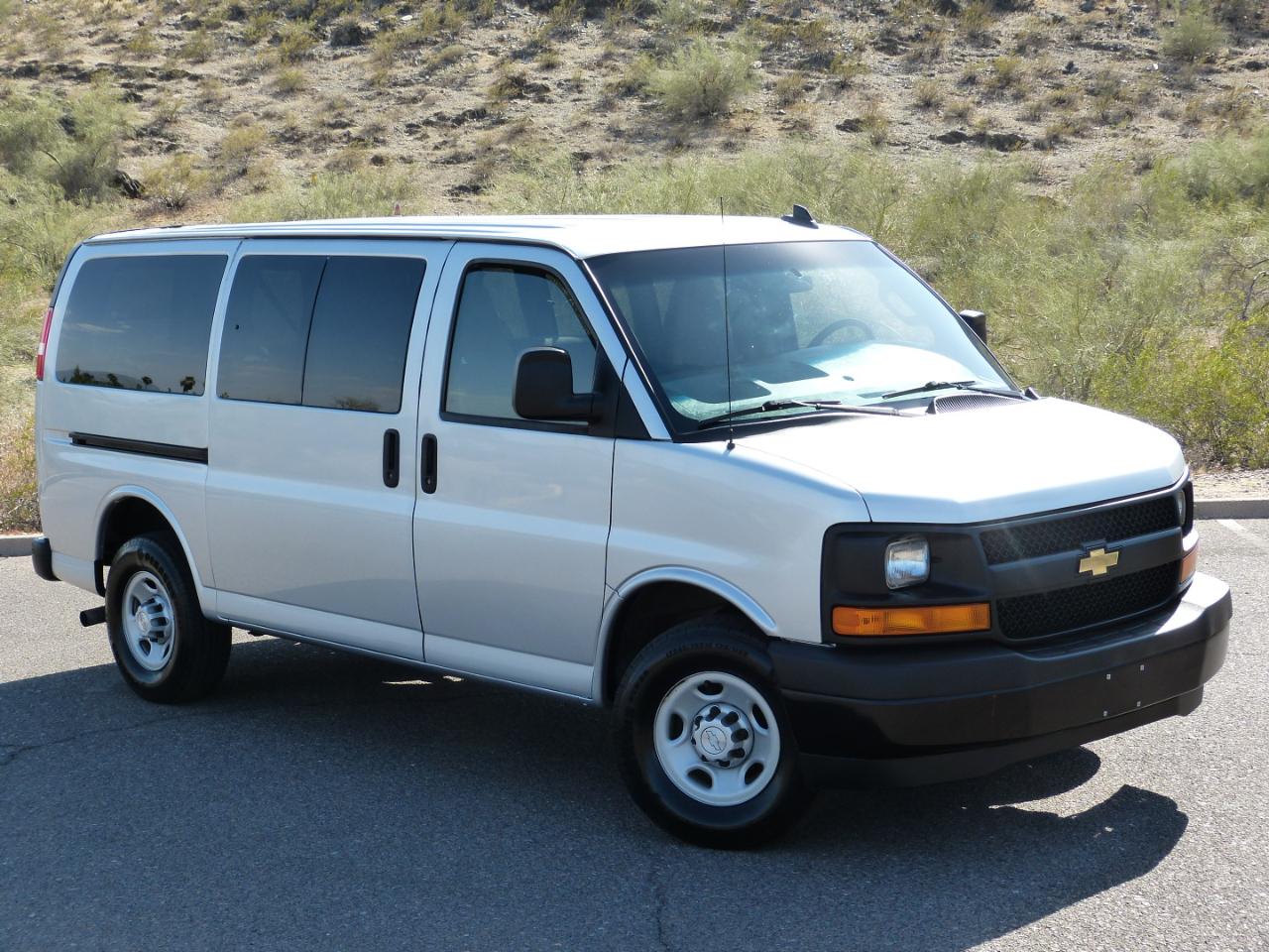 Chevrolet Express LS 2500 2017