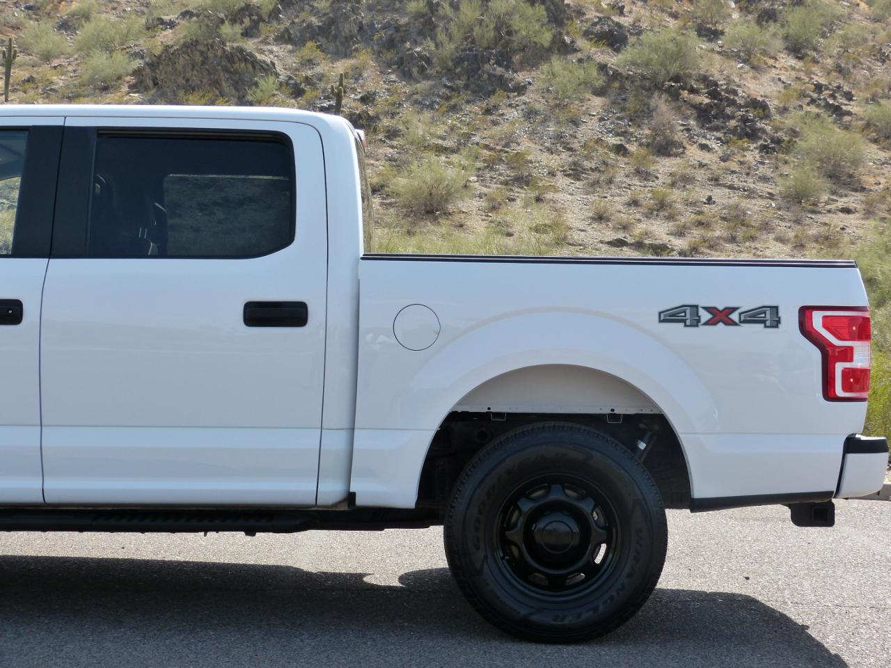 Ford F-150 4WD SuperCrew 145" XLT 2019