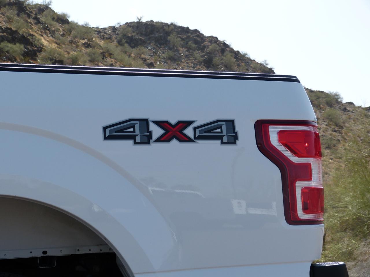 Ford F-150 4WD SuperCrew 145" XLT 2019