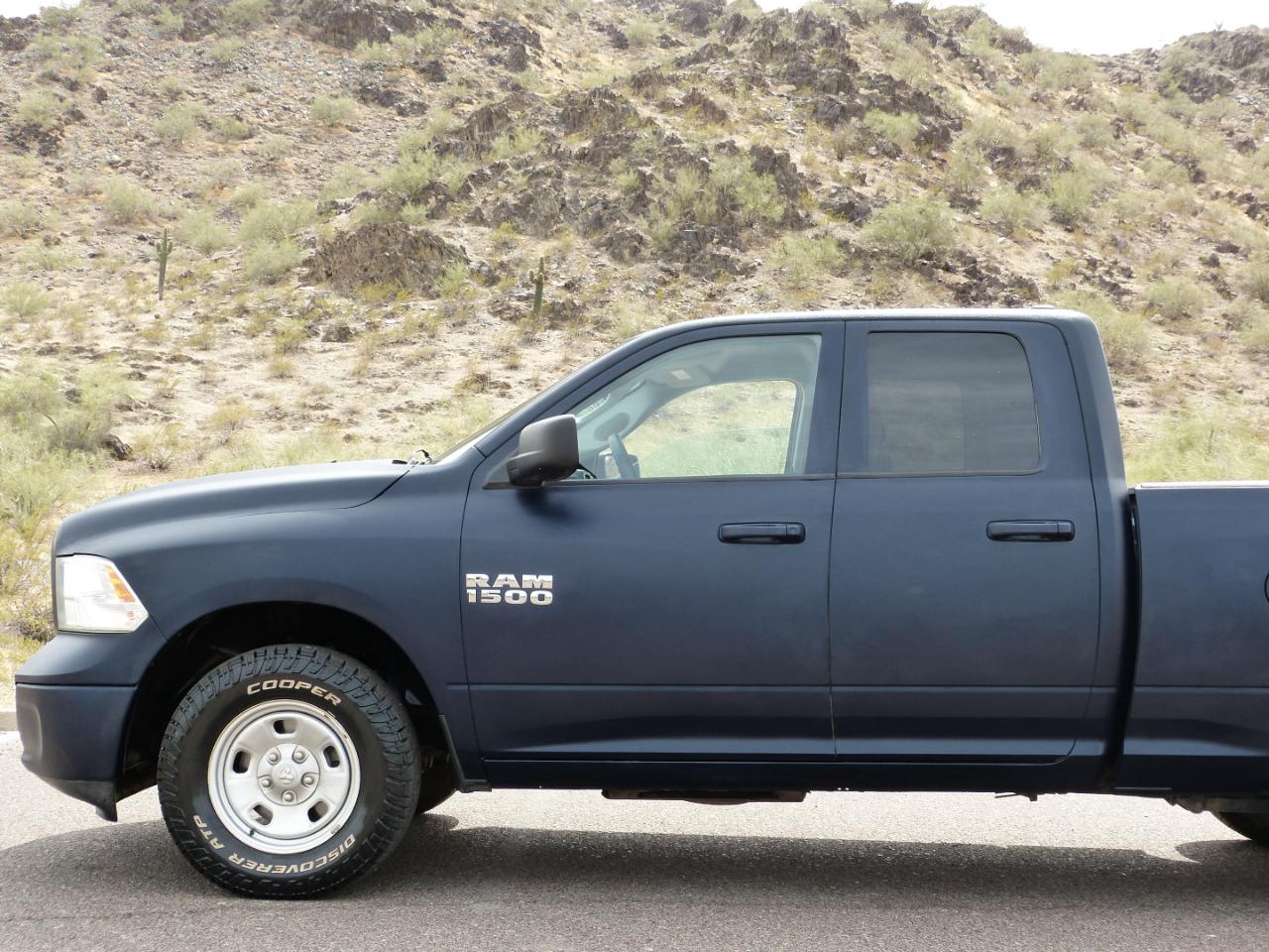 RAM 1500 Tradesman Quad Cab 4WD 2015