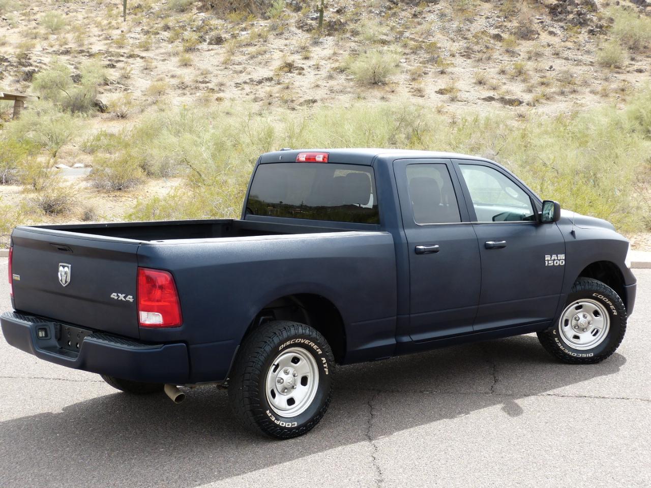 RAM 1500 Tradesman Quad Cab 4WD 2015