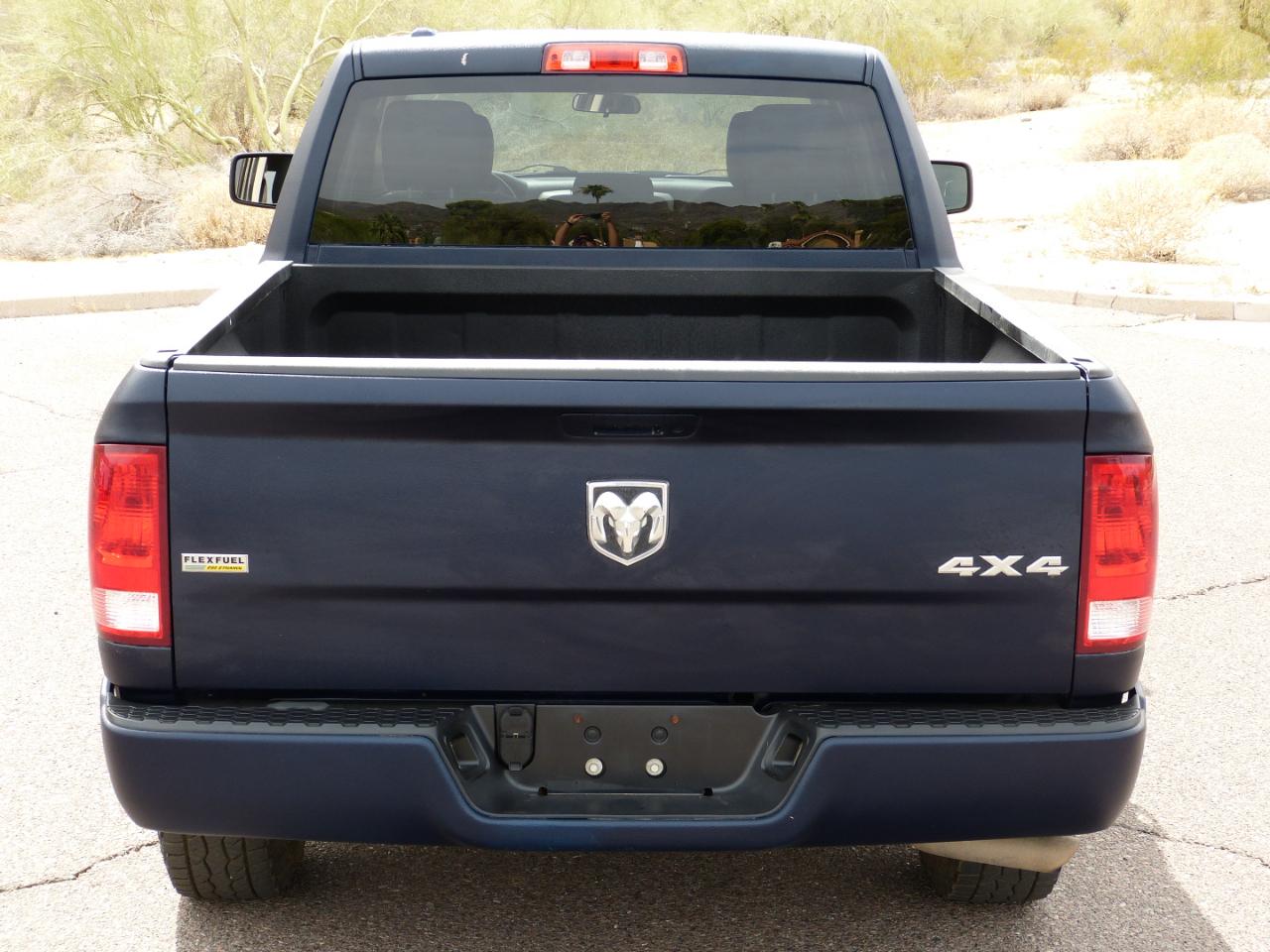 RAM 1500 Tradesman Quad Cab 4WD 2015