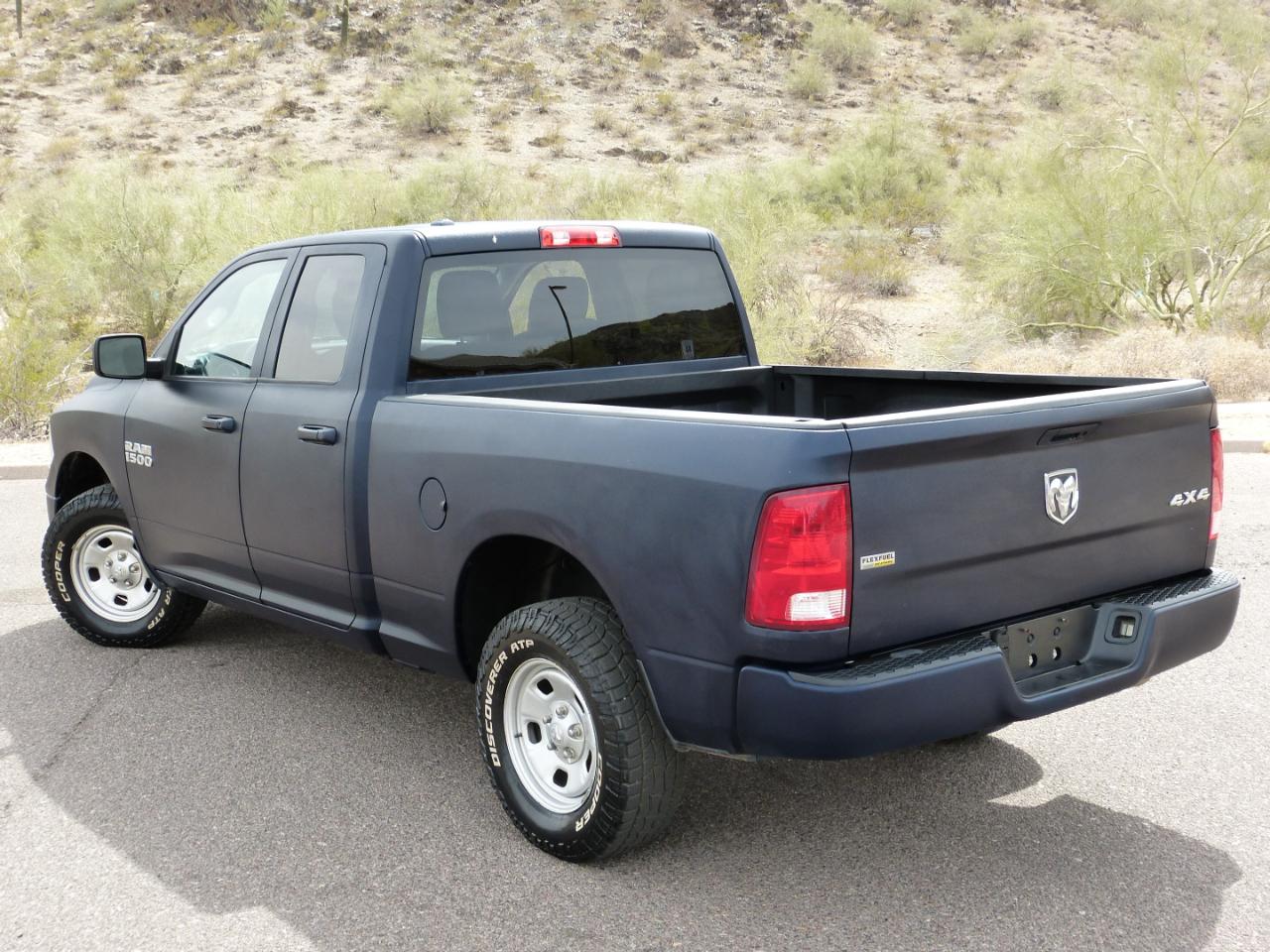 RAM 1500 Tradesman Quad Cab 4WD 2015
