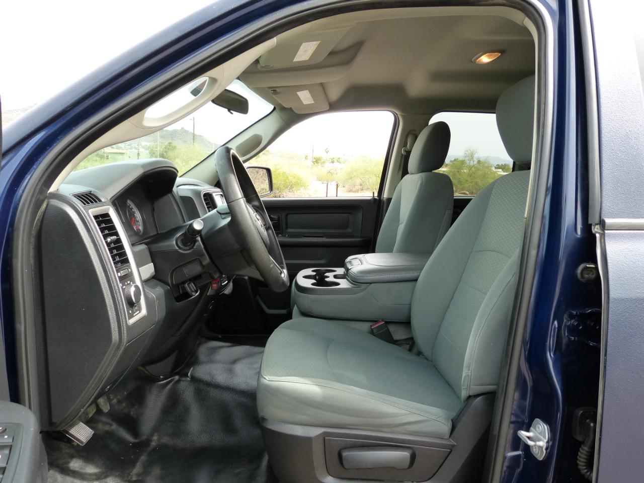 RAM 1500 Tradesman Quad Cab 4WD 2015