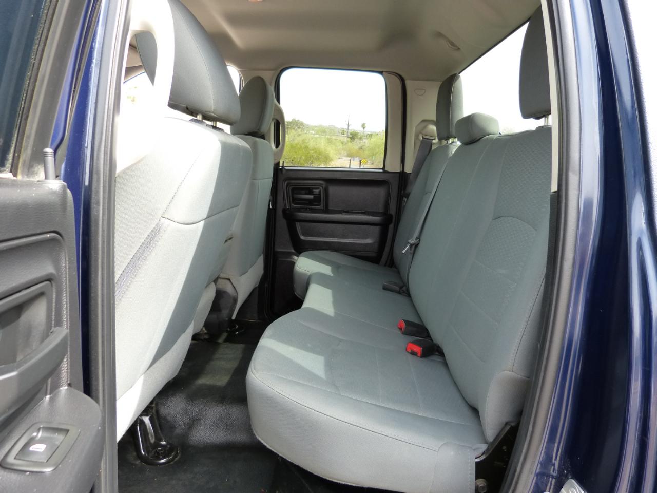 RAM 1500 Tradesman Quad Cab 4WD 2015
