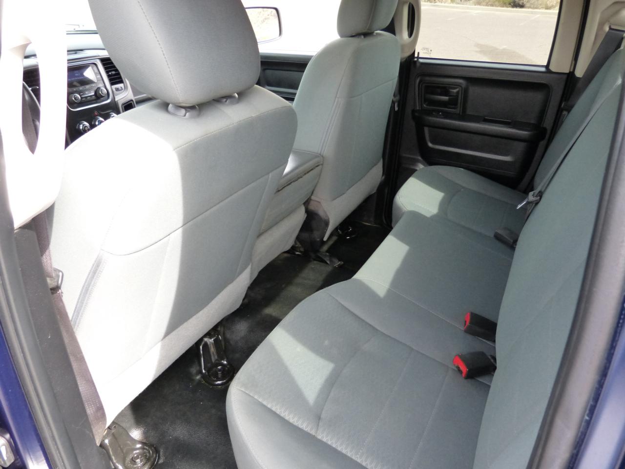 RAM 1500 Tradesman Quad Cab 4WD 2015