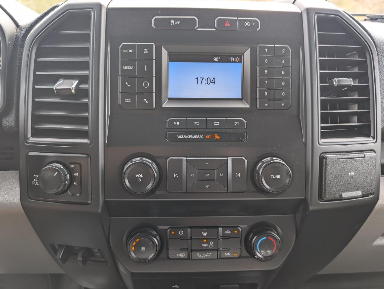 Ford F-150 XLT SuperCrew 4WD 2018
