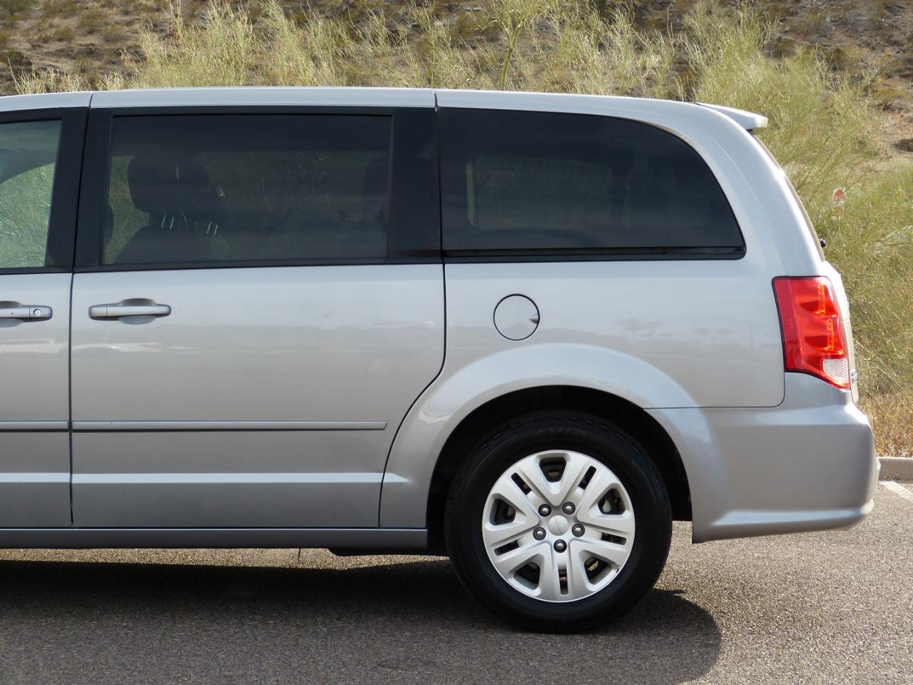 Dodge Grand Caravan SE 2017