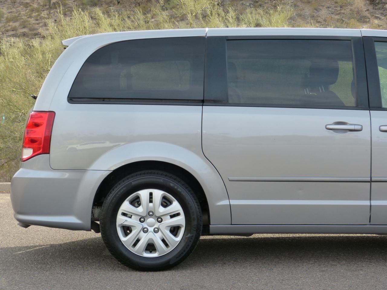 Dodge Grand Caravan SE 2017