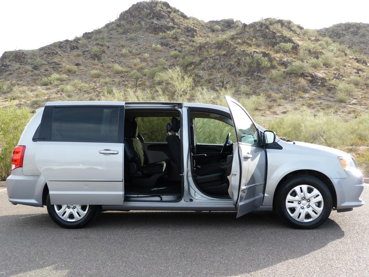 Dodge Grand Caravan SE 2017