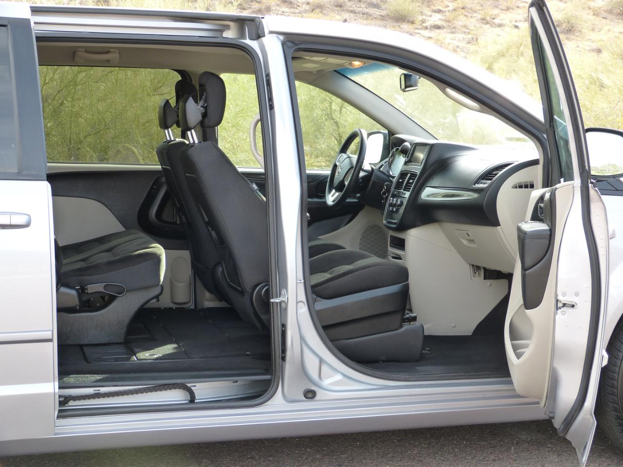 Dodge Grand Caravan SE 2017
