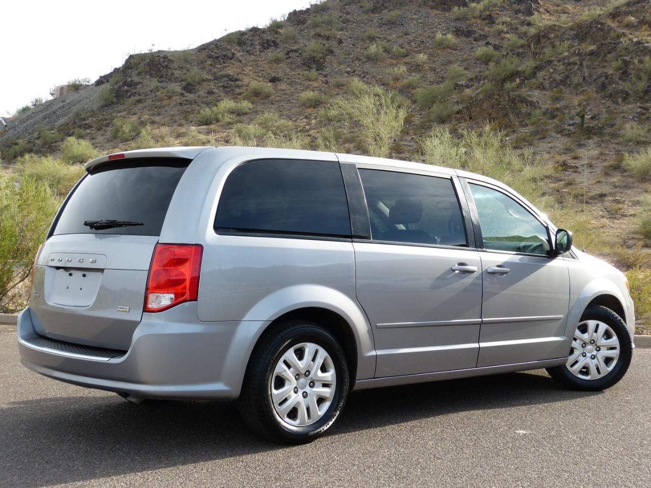 Dodge Grand Caravan SE 2017