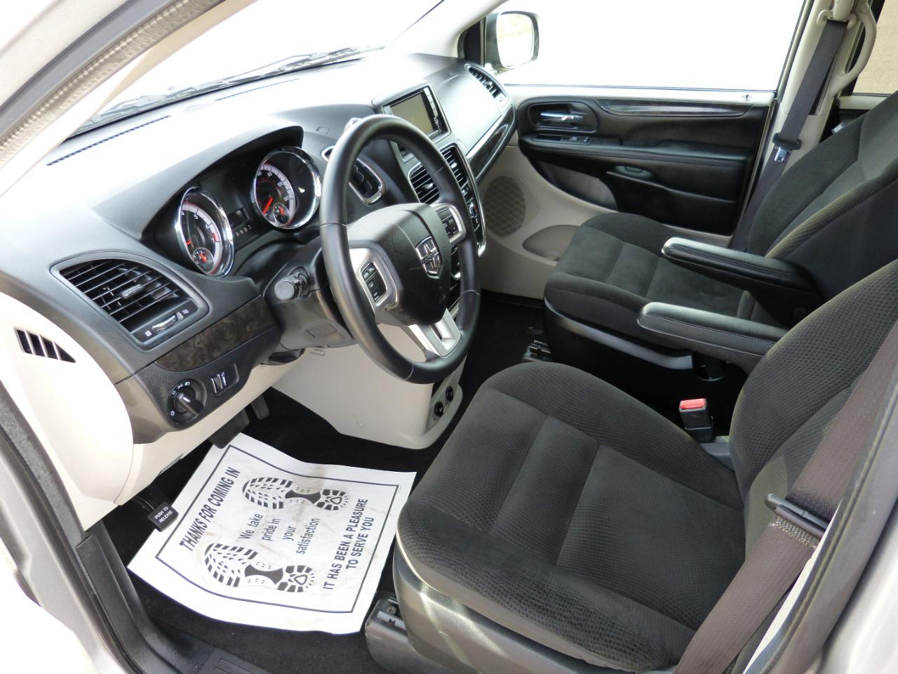 Dodge Grand Caravan SE 2017
