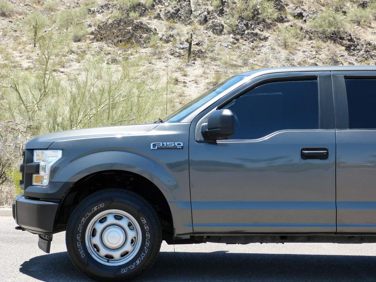 Ford F-150 4WD SuperCrew 157" XLT 2017