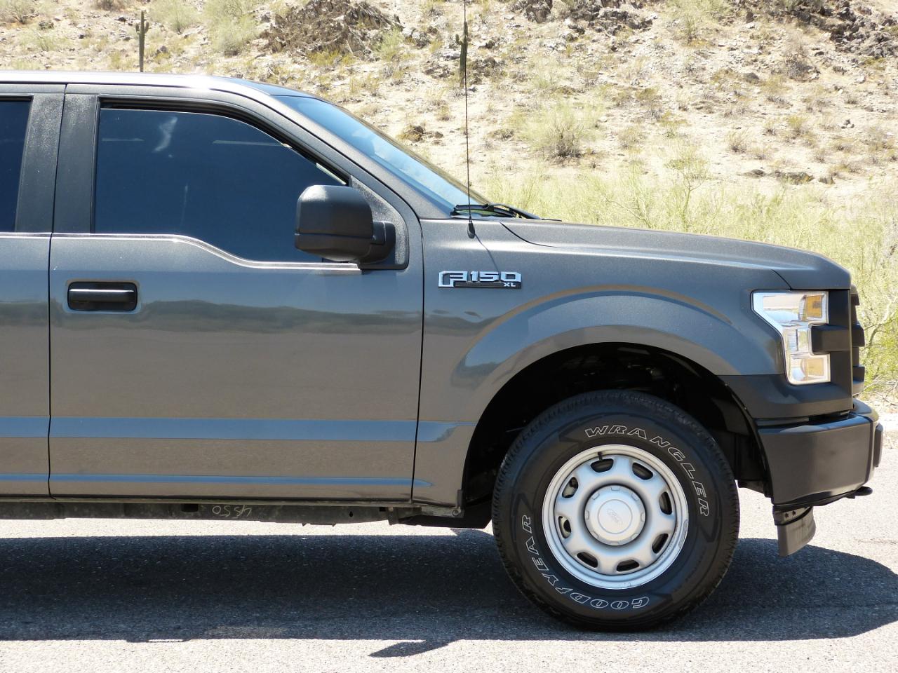 Ford F-150 4WD SuperCrew 157" XLT 2017