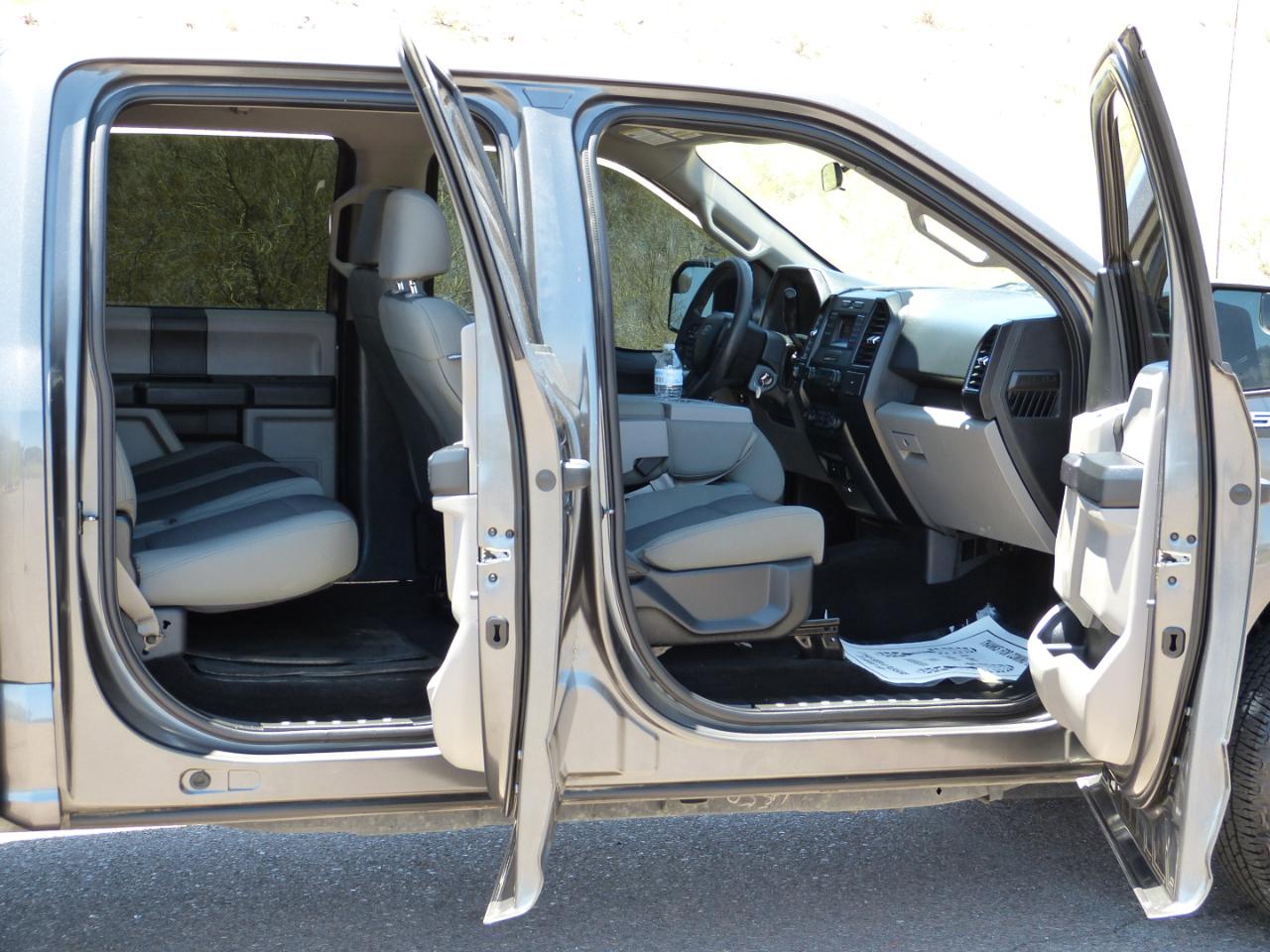 Ford F-150 4WD SuperCrew 157" XLT 2017
