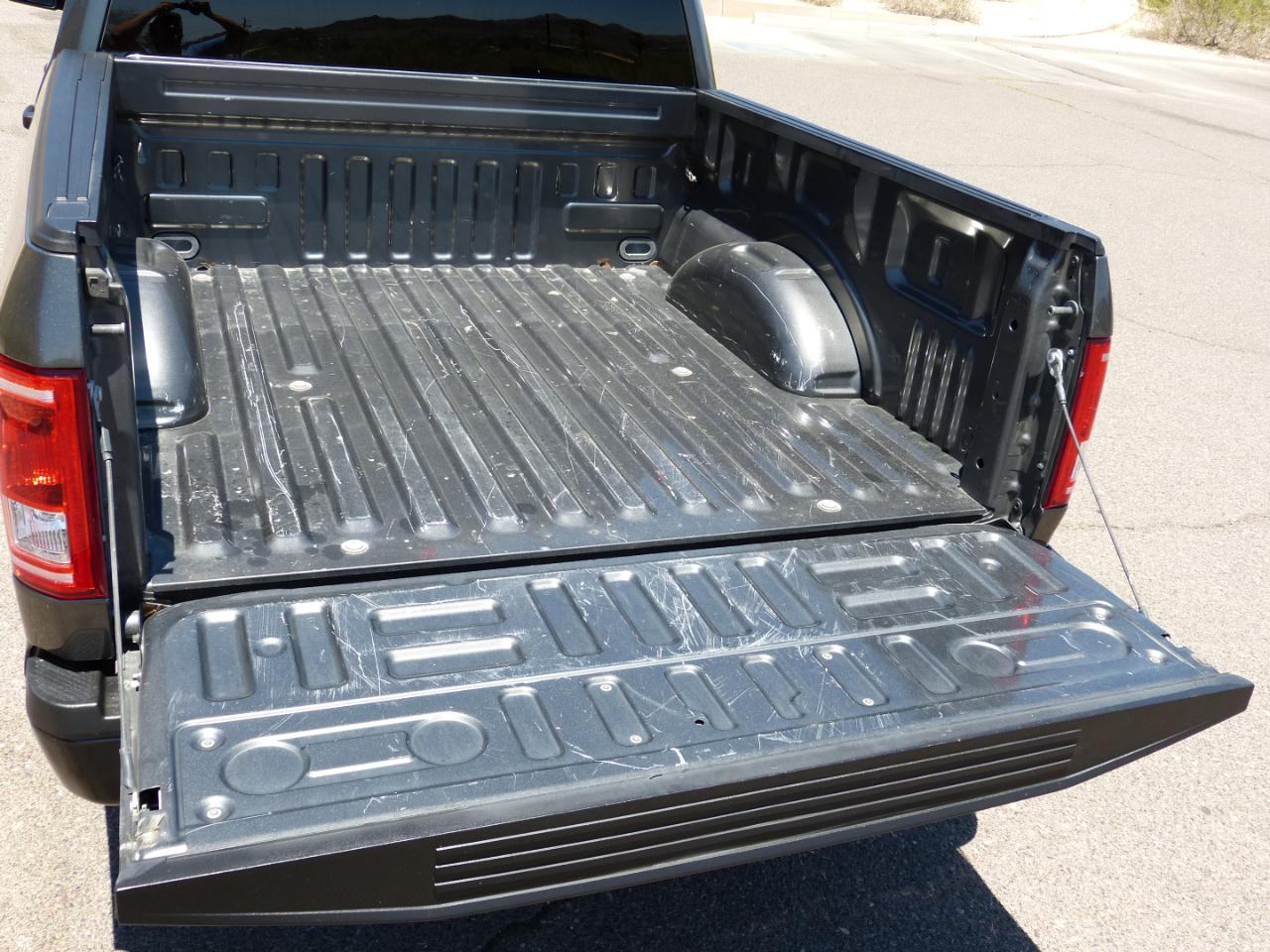Ford F-150 4WD SuperCrew 157" XLT 2017
