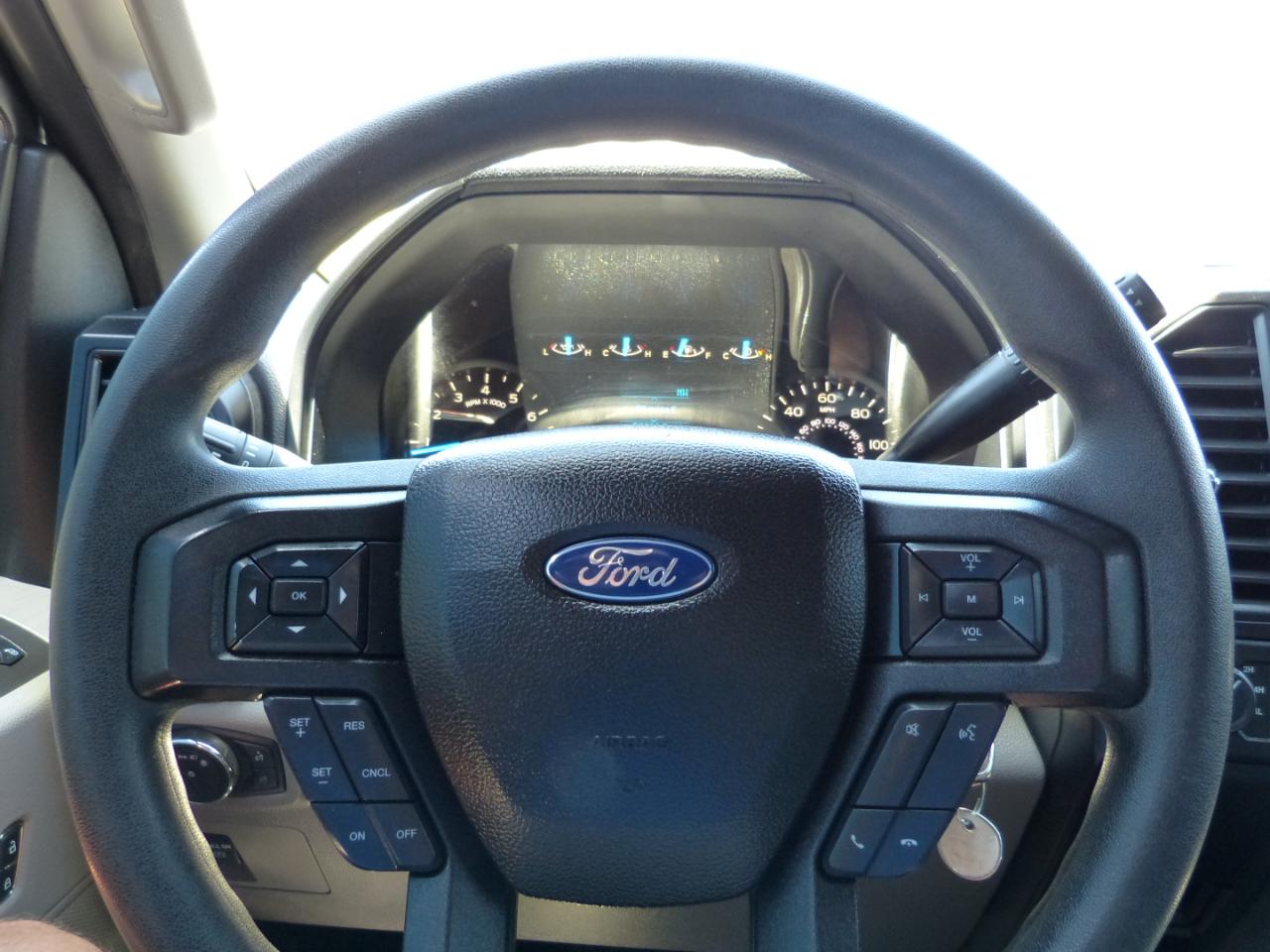 Ford F-150 4WD SuperCrew 157" XLT 2017