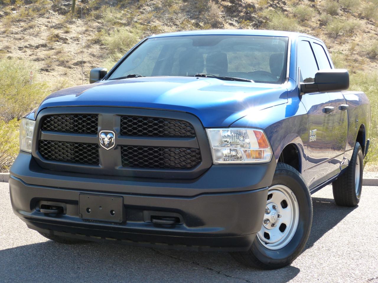 RAM 1500 Tradesman Crew Cab SB 4WD 2016