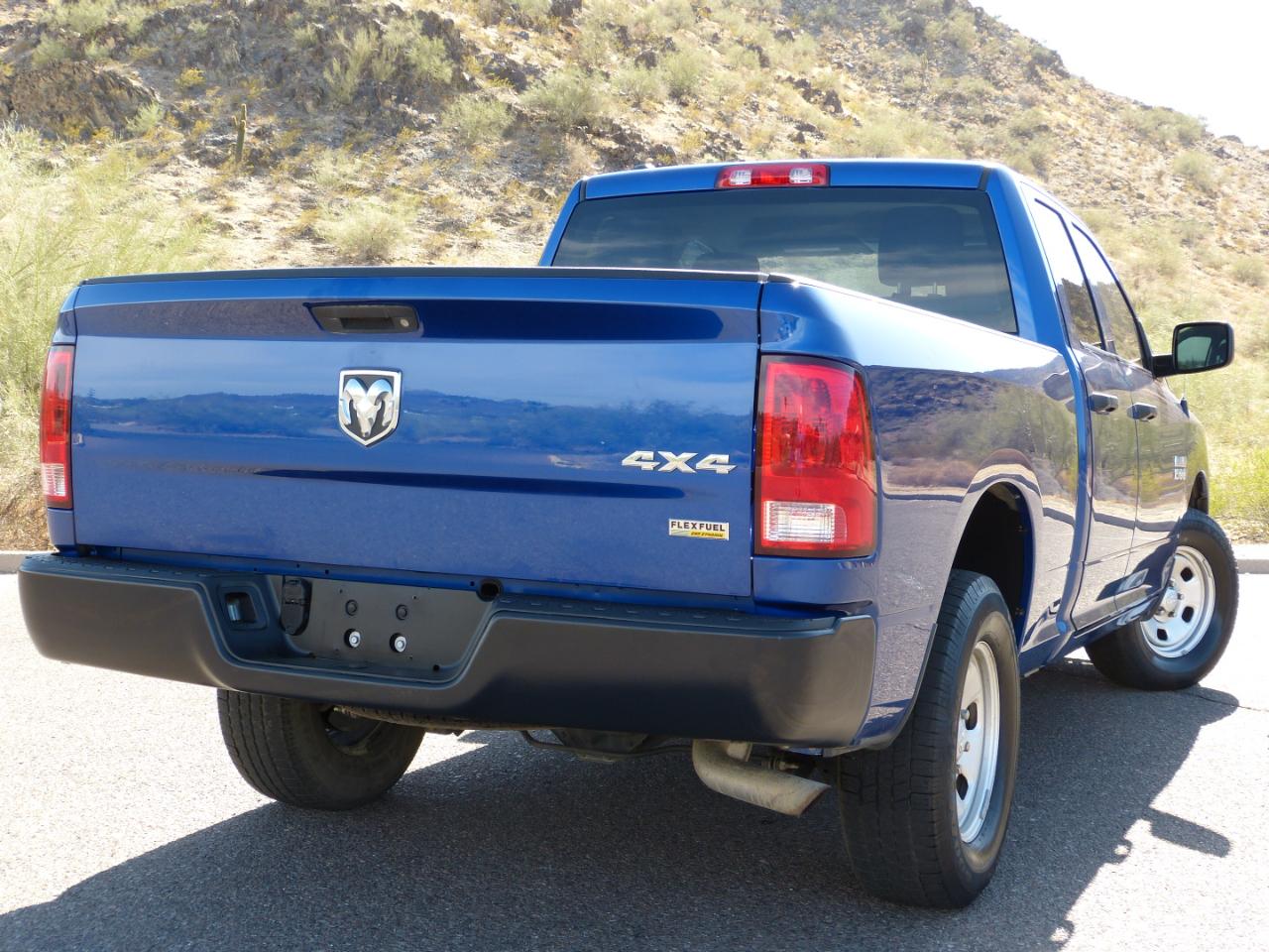 RAM 1500 Tradesman Crew Cab SB 4WD 2016