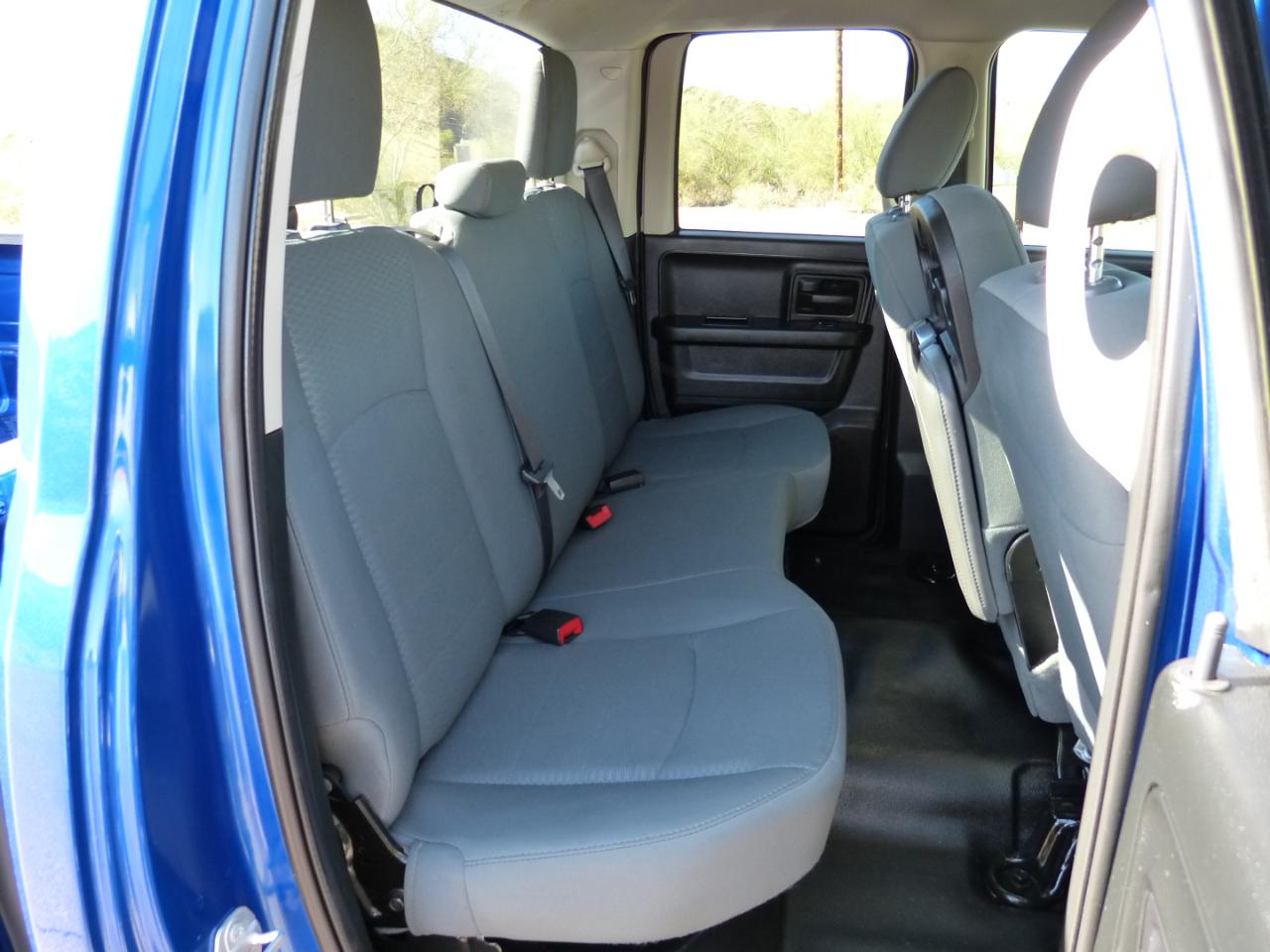 RAM 1500 Tradesman Crew Cab SB 4WD 2016