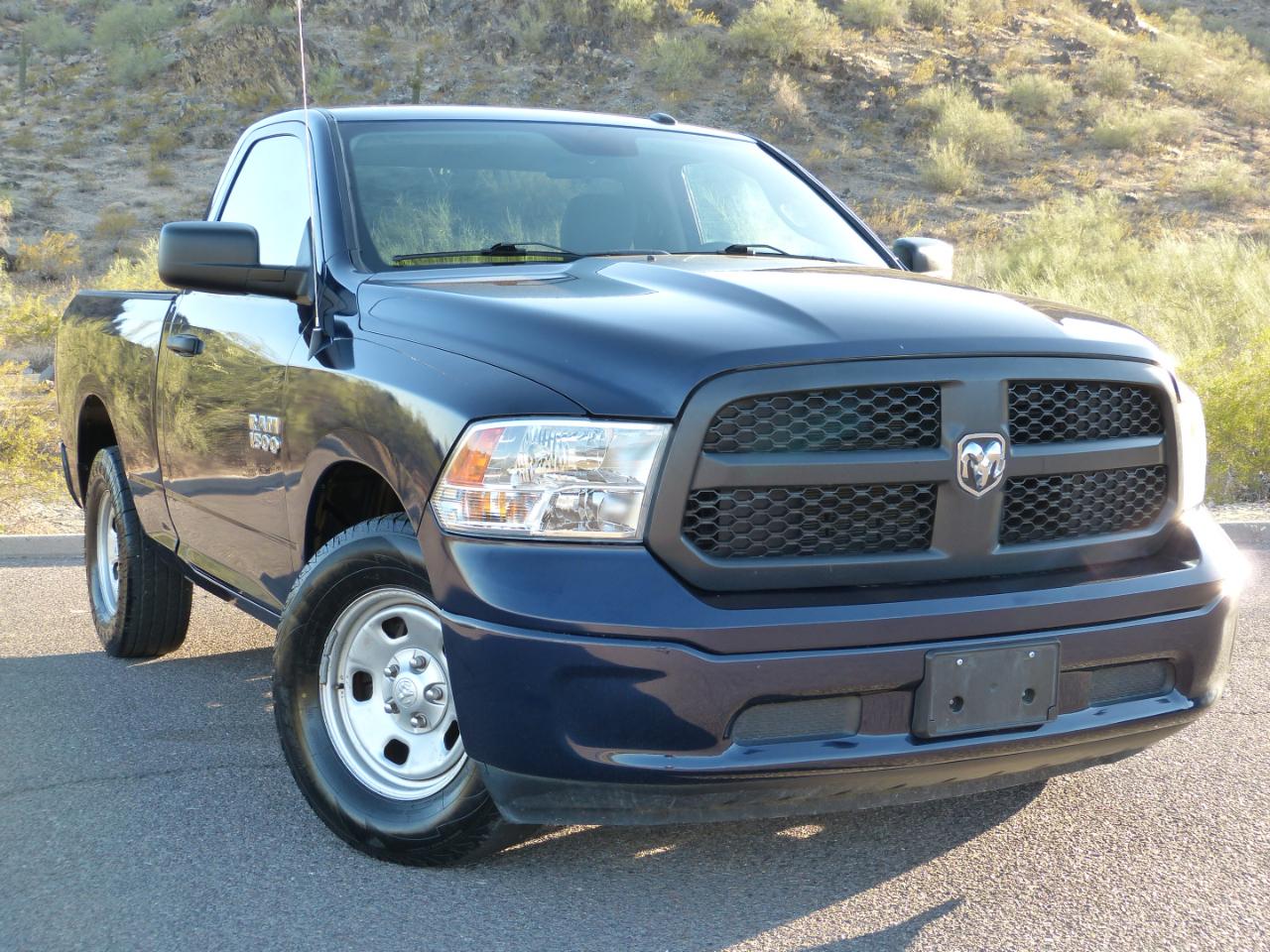 RAM 1500 Tradesman 4x2 Reg Cab 6'4" Box 2017