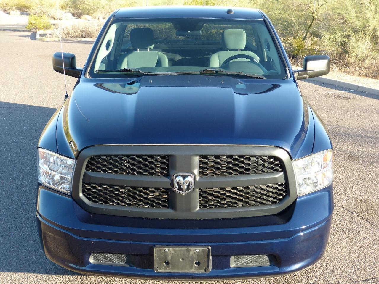 RAM 1500 Tradesman 4x2 Reg Cab 6'4" Box 2017