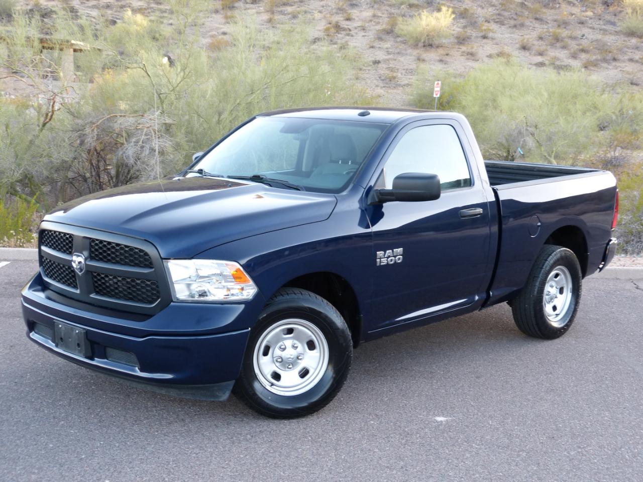 RAM 1500 Tradesman 4x2 Reg Cab 6'4" Box 2017