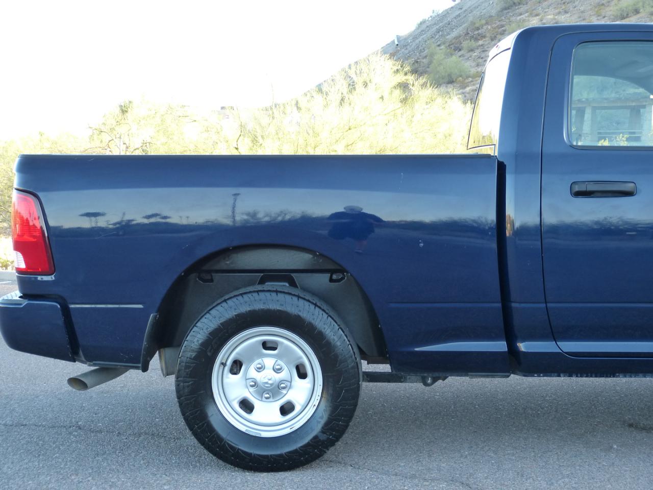 RAM 1500 Tradesman 4x2 Reg Cab 6'4" Box 2017