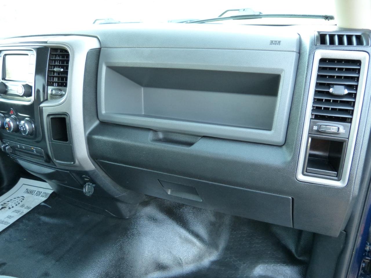 RAM 1500 Tradesman 4x2 Reg Cab 6'4" Box 2017