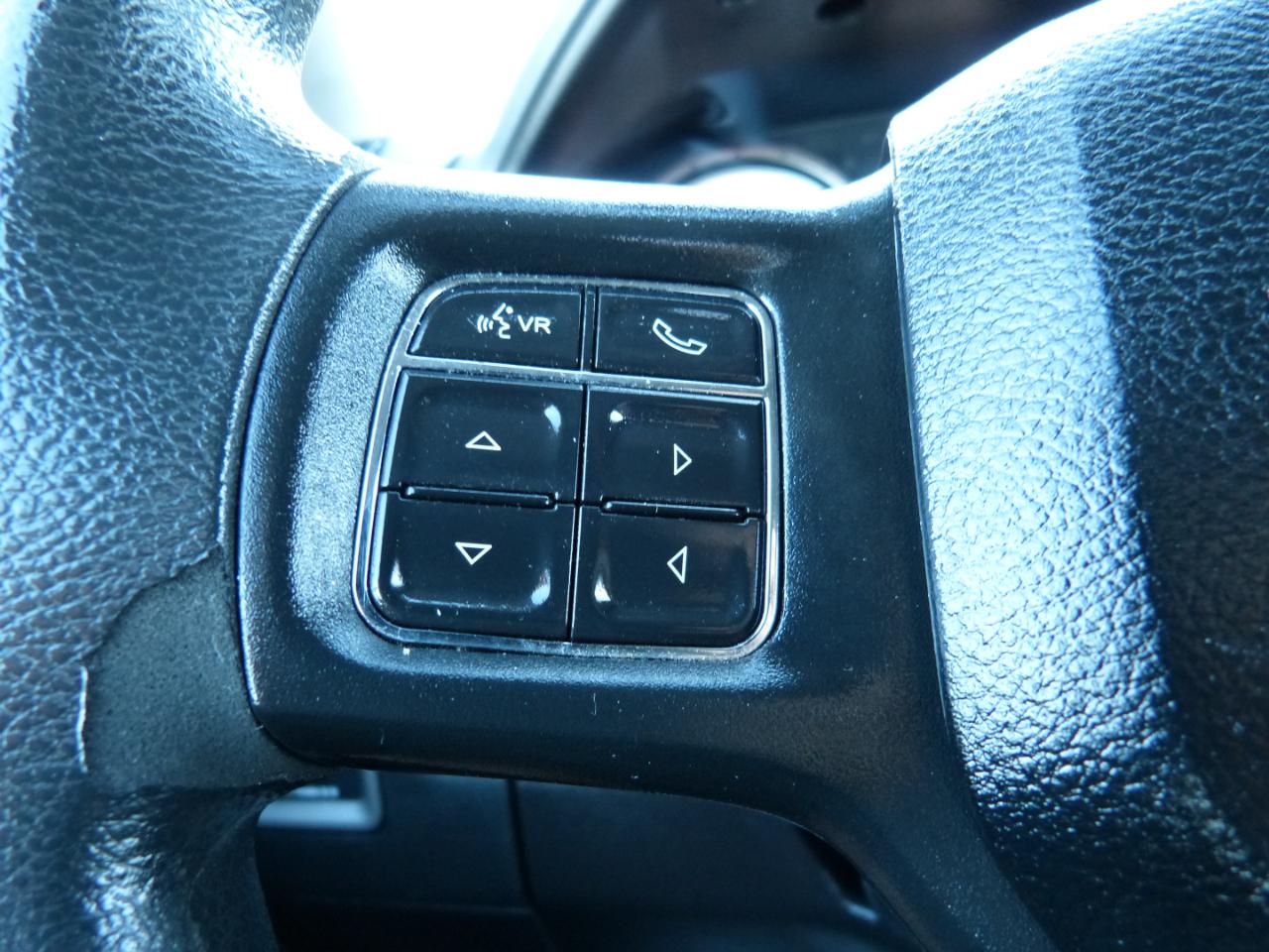 RAM 1500 Tradesman 4x2 Reg Cab 6'4" Box 2017