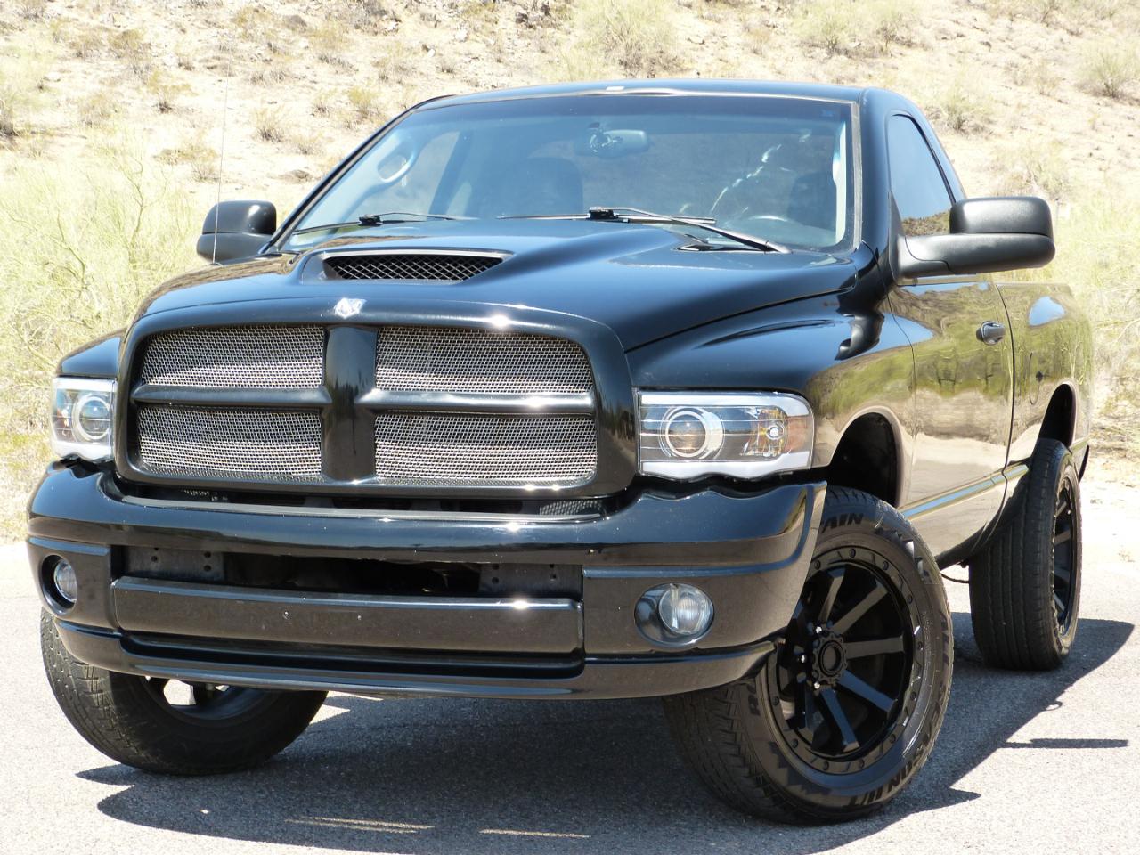 Dodge Ram 1500 Laramie Long Bed 4WD 2005