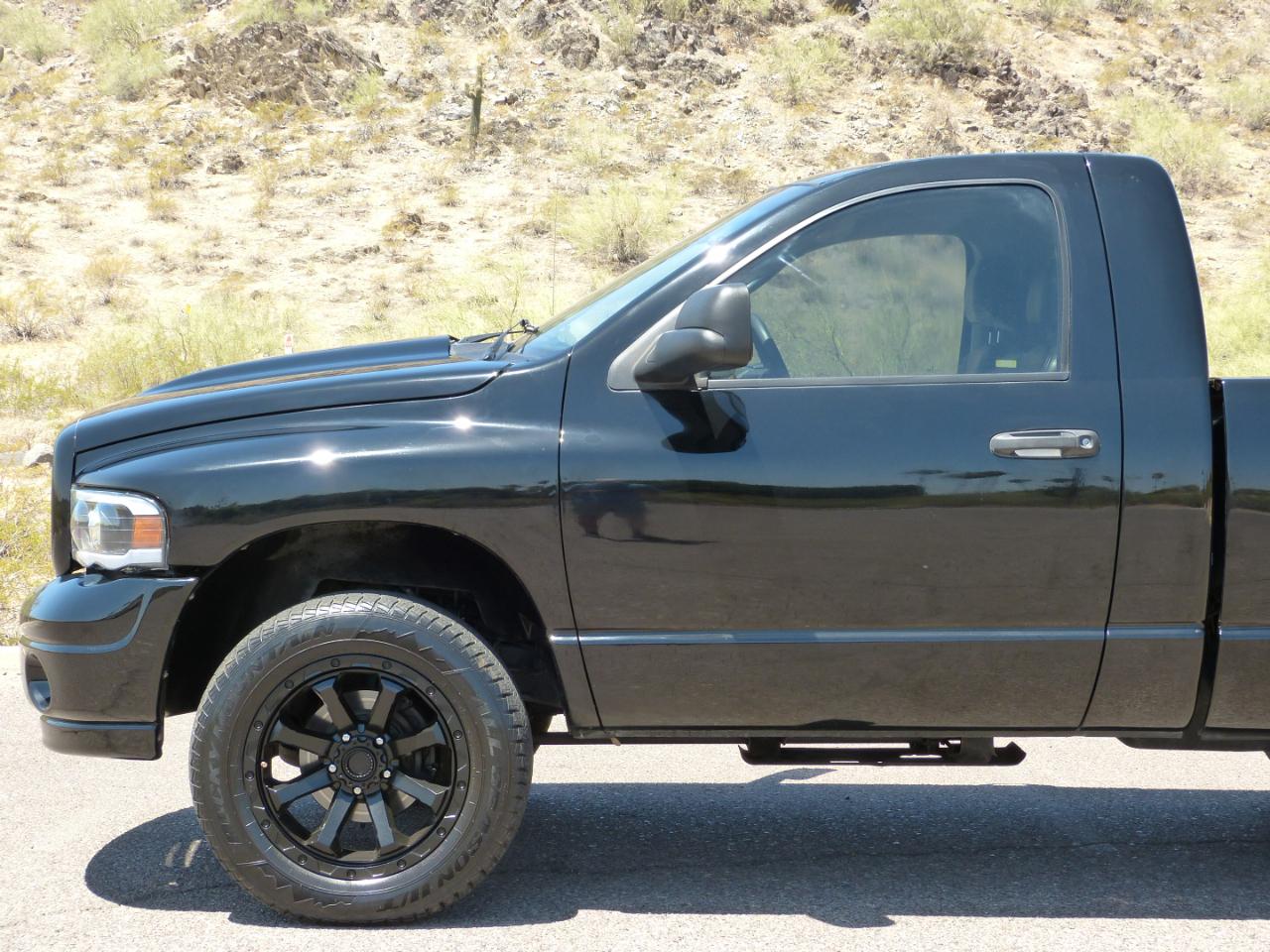 Dodge Ram 1500 Laramie Long Bed 4WD 2005
