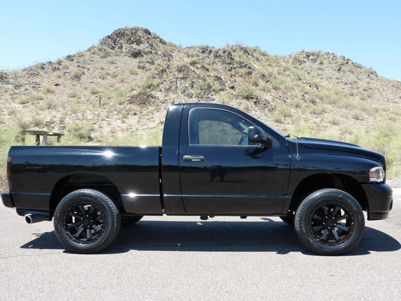 Dodge Ram 1500 Laramie Long Bed 4WD 2005